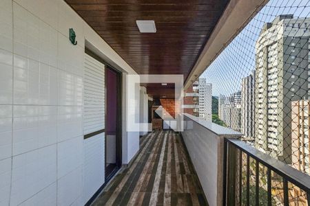 Apartamento para alugar com 150m², 3 quartos e 2 vagas Apartamento para alugar com 150m², 3 quartos e 2 vagasVaranda
