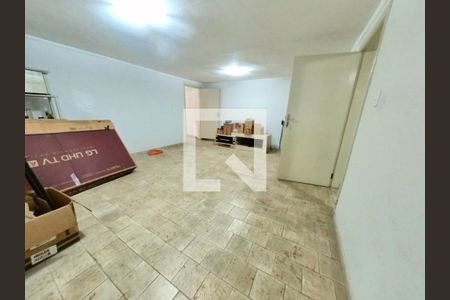 Casa à venda com 200m², 3 quartos e 5 vagasQuarto 5