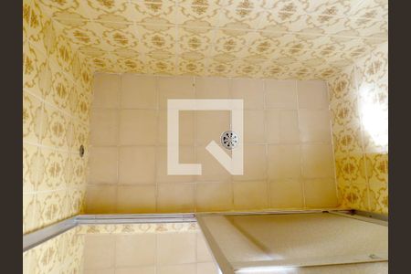 Banheiro Quarto 1 de casa à venda com 3 quartos, 200m² em Parque Sao Domingos, São Paulo