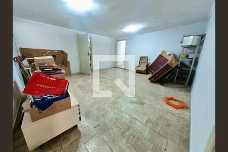 Casa à venda com 200m², 3 quartos e 5 vagasQuarto 5
