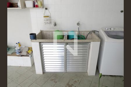 Casa à venda com 200m², 3 quartos e 5 vagasQuintal - Tanque