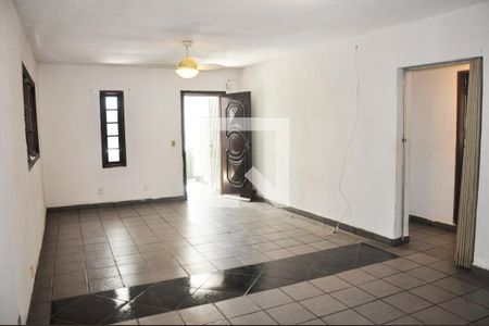 Sala de casa para alugar com 2 quartos, 150m² em Vila Santa Maria, São Paulo