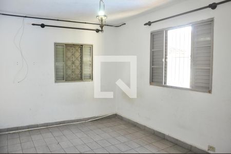 Quarto 01 de casa para alugar com 2 quartos, 150m² em Vila Santa Maria, São Paulo
