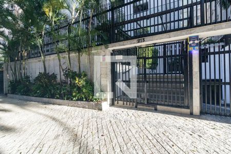 Apartamento à venda com 270m², 4 quartos e 3 vagasFachada