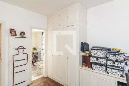 Apartamento à venda com 270m², 4 quartos e 3 vagasQuarto 2 - Suíte