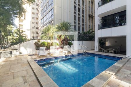 Apartamento à venda com 270m², 4 quartos e 3 vagasÁrea comum - Piscina