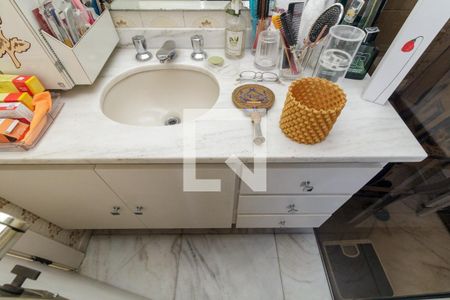 Apartamento à venda com 270m², 4 quartos e 3 vagasBanheiro 2 - Suíte