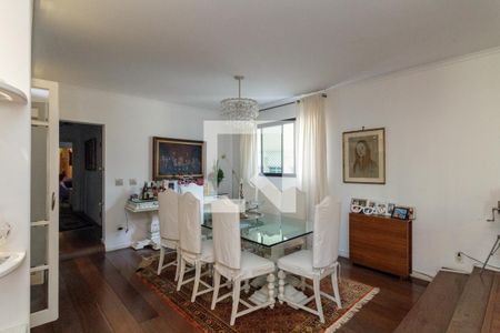 Apartamento à venda com 270m², 4 quartos e 3 vagasSala