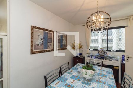 Apartamento à venda com 270m², 4 quartos e 3 vagasCopa