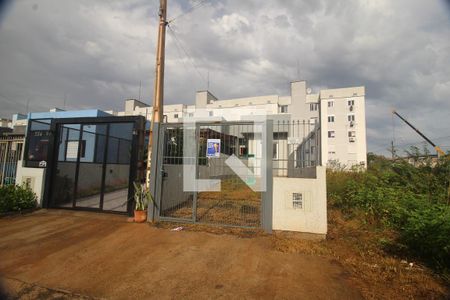 Casa à venda com 65m², 2 quartos e 2 vagasFachada