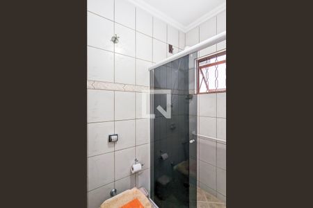 Casa à venda com 121m², 3 quartos e 2 vagasBanheiro da suíte