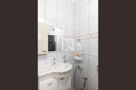 Casa à venda com 121m², 3 quartos e 2 vagasBanheiro da suíte