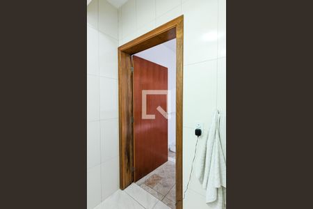 Casa à venda com 121m², 3 quartos e 2 vagasBanheiro térreo