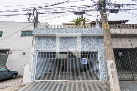 Casa à venda com 121m², 3 quartos e 2 vagasFachada