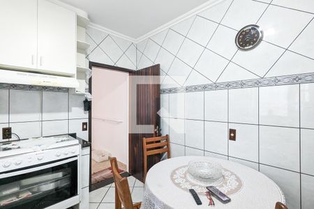 Casa à venda com 121m², 3 quartos e 2 vagasCozinha