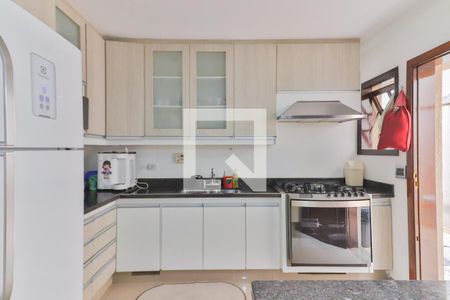 Casa à venda com 286m², 5 quartos e 4 vagas Casa à venda com 286m², 5 quartos e 4 vagasCozinha