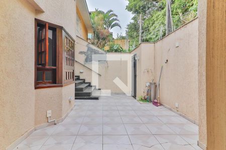 Casa à venda com 286m², 5 quartos e 4 vagas Casa à venda com 286m², 5 quartos e 4 vagasGaragem