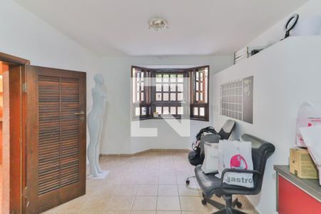 Casa à venda com 286m², 5 quartos e 4 vagas Casa à venda com 286m², 5 quartos e 4 vagasQuarto 5 Suite Garagem