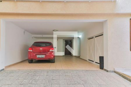 Casa à venda com 286m², 5 quartos e 4 vagas Casa à venda com 286m², 5 quartos e 4 vagasGaragem