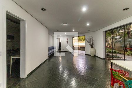 Apartamento para alugar com 250m², 4 quartos e 3 vagasÁrea comum - Salão de festas