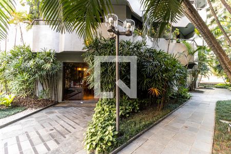 Apartamento para alugar com 250m², 4 quartos e 3 vagasEntrada