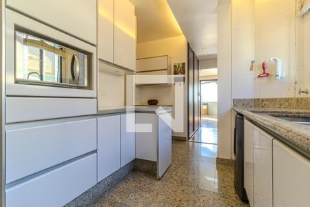 Apartamento para alugar com 250m², 4 quartos e 3 vagasCozinha