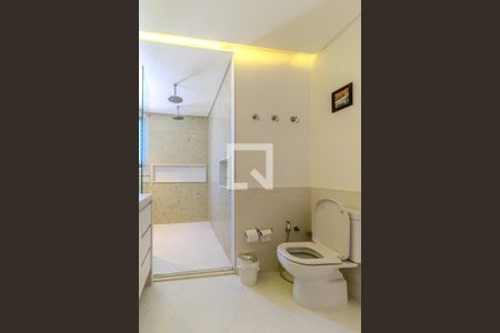 Apartamento para alugar com 250m², 4 quartos e 3 vagasBanheiro da Suíte 4