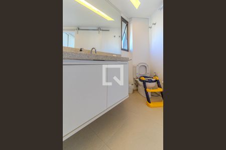 Apartamento para alugar com 250m², 4 quartos e 3 vagasBanheiro da Suíte 3