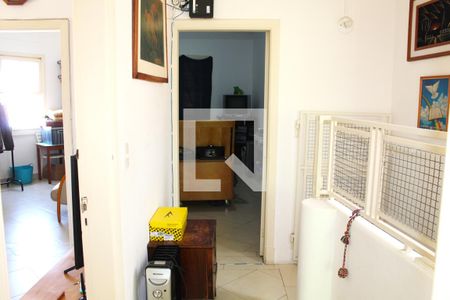 Corredor de casa à venda com 4 quartos, 250m² em Vila Anglo Brasileira, São Paulo