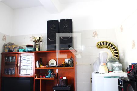Sala de casa à venda com 4 quartos, 250m² em Vila Anglo Brasileira, São Paulo