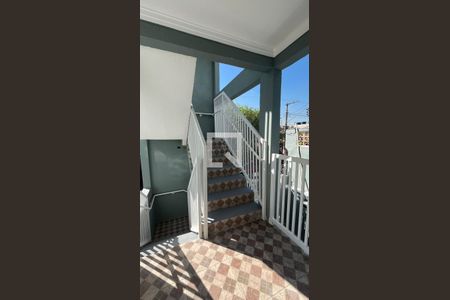 Studio para alugar com 36m², 1 quarto e sem vaga Studio para alugar com 36m², 1 quarto e sem vagaEscada