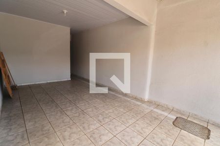 Garagem de casa à venda com 4 quartos, 170m² em Vila Redenção, Goiânia