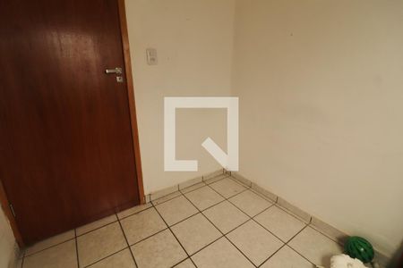 Quarto 2 de casa à venda com 4 quartos, 170m² em Vila Redenção, Goiânia