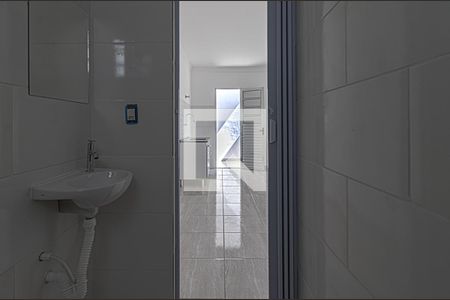 banheiro social_4 de apartamento para alugar com 1 quarto, 36m² em Sacomã, São Paulo