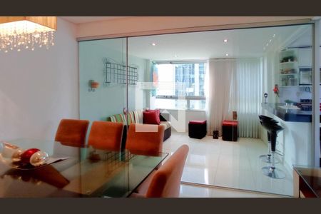 Sala de apartamento à venda com 3 quartos, 95m² em Santa Efigênia, Belo Horizonte