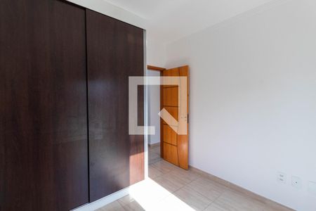 Quarto 1 de casa de condomínio para alugar com 3 quartos, 116m² em Vila Granada, São Paulo