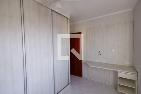 Quarto 1 de apartamento para alugar com 2 quartos, 54m² em Parque São Cristóvão, Taubaté