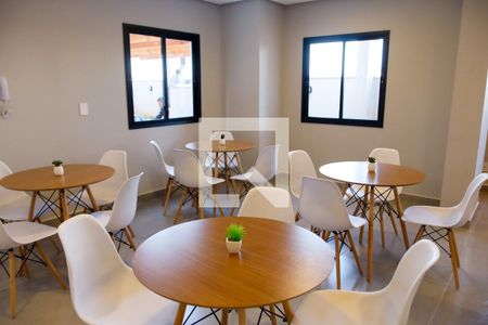 Apartamento para alugar com 39m², 2 quartos e 1 vaga Apartamento para alugar com 39m², 2 quartos e 1 vagaÁrea comum - Salão de festas