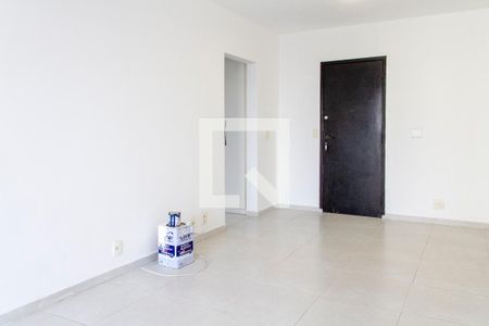 Sala de apartamento para alugar com 1 quarto, 79m² em Barra da Tijuca, Rio de Janeiro