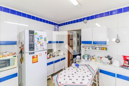 Casa à venda com 236m², 3 quartos e 2 vagas Casa à venda com 236m², 3 quartos e 2 vagasCozinha