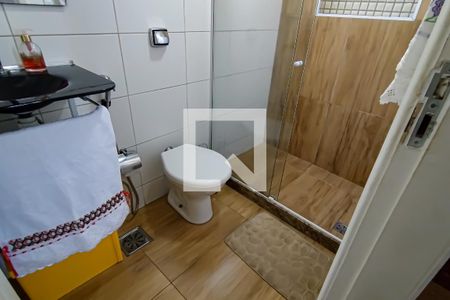 banheiro de apartamento à venda com 1 quarto, 40m² em Taquara, Rio de Janeiro