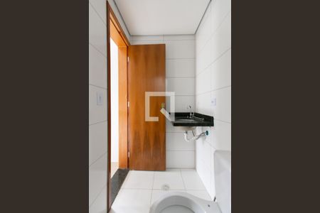 Apartamento à venda com 37m², 2 quartos e sem vagaBanheiro 