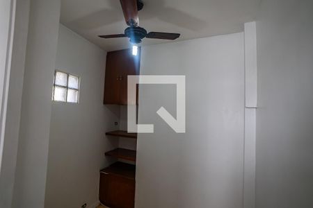 Apartamento para alugar com 110m², 3 quartos e 2 vagasÁrea de Serviço- Quarto