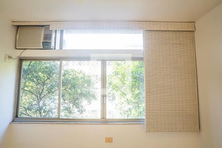 Sala de apartamento para alugar com 3 quartos, 110m² em Laranjeiras, Rio de Janeiro