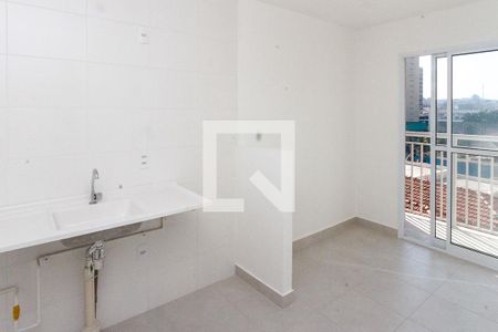 Cozinha de apartamento para alugar com 2 quartos, 34m² em Vila Ema, São Paulo