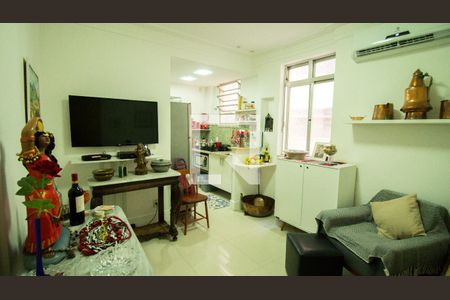 Sala de kitnet/studio à venda com 1 quarto, 30m² em Flamengo, Rio de Janeiro
