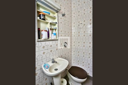 Casa à venda com 250m², 3 quartos e 2 vagasBanheiro 3