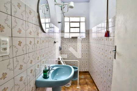 Casa à venda com 250m², 3 quartos e 2 vagasBanheiro 1