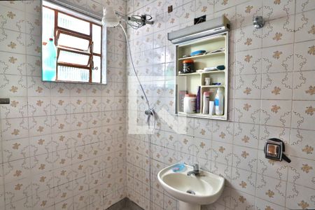 Casa à venda com 250m², 3 quartos e 2 vagasBanheiro 3