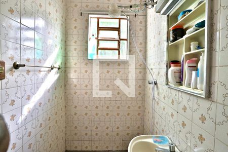 Casa à venda com 250m², 3 quartos e 2 vagasBanheiro 3